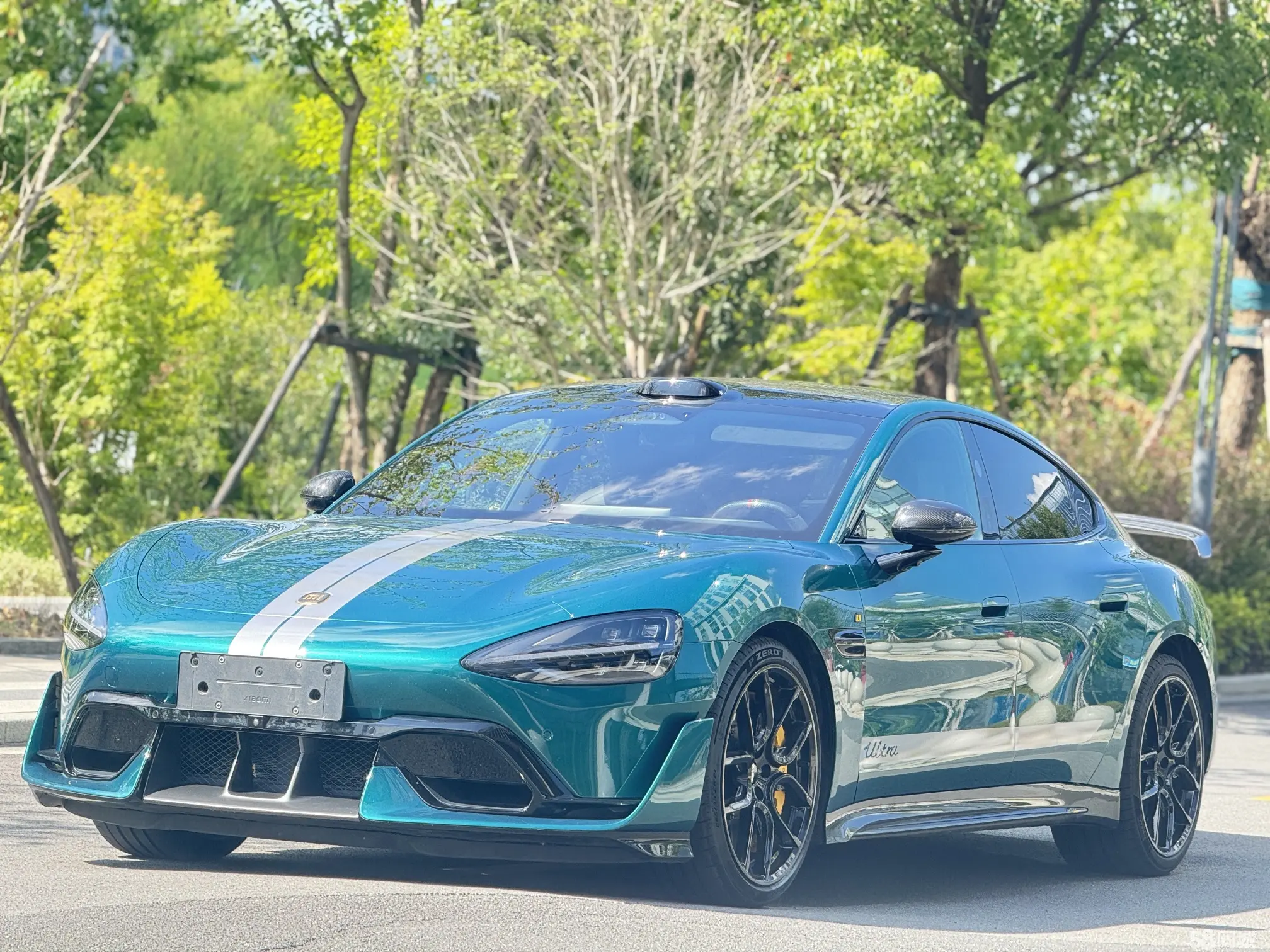 MI SU7 Ultra 2025 汽车图片 