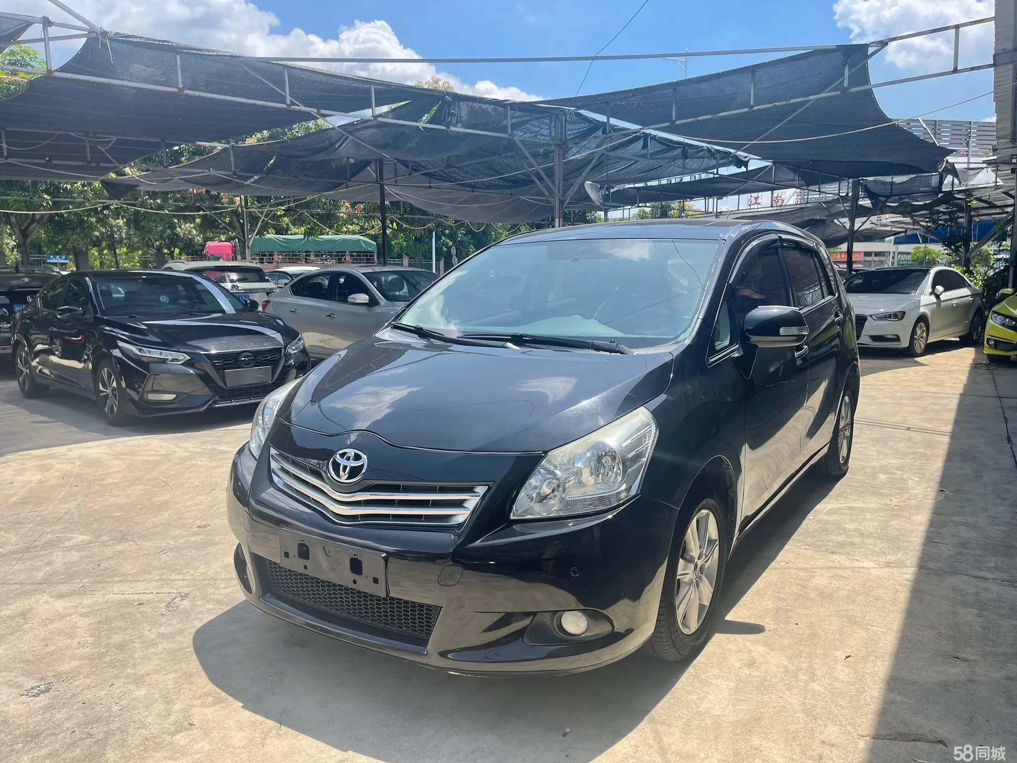 Toyota Verso 2012 car image 