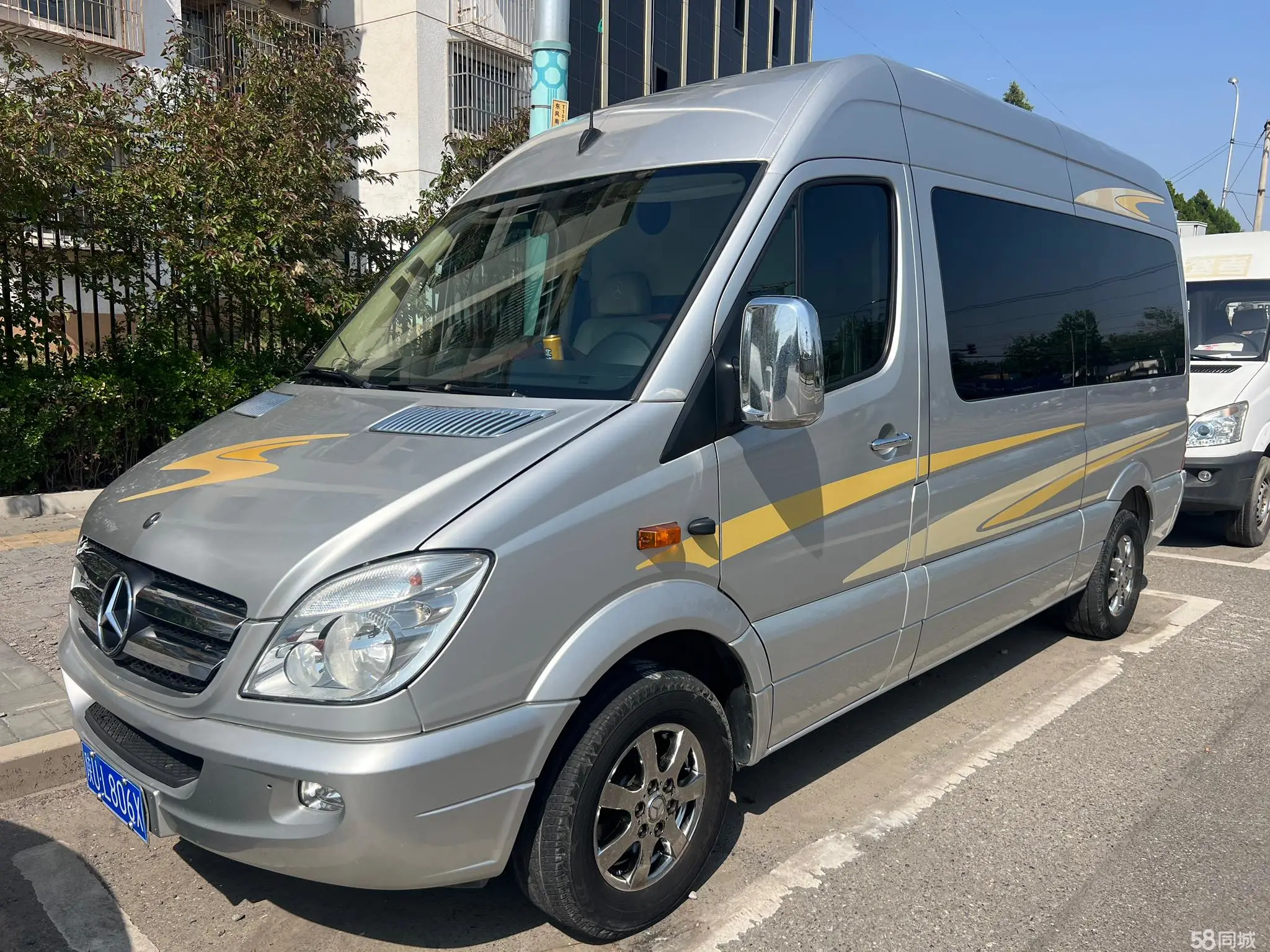 Mercedes-Benz Sprinter 2014 car image 