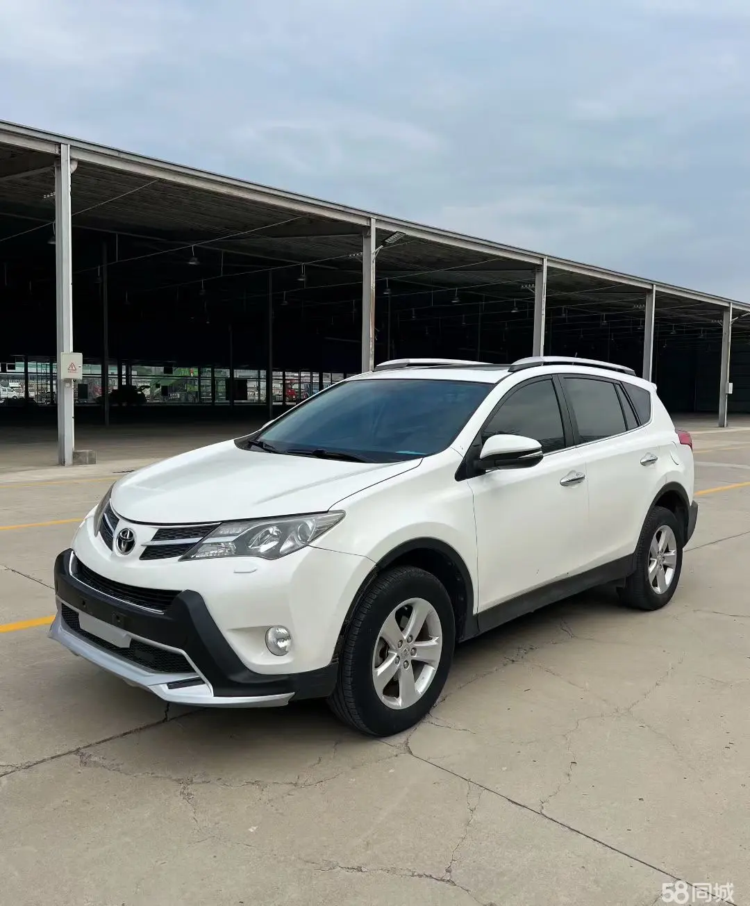 Toyota RAV4 2013 Toyota RAV4 2013 car image