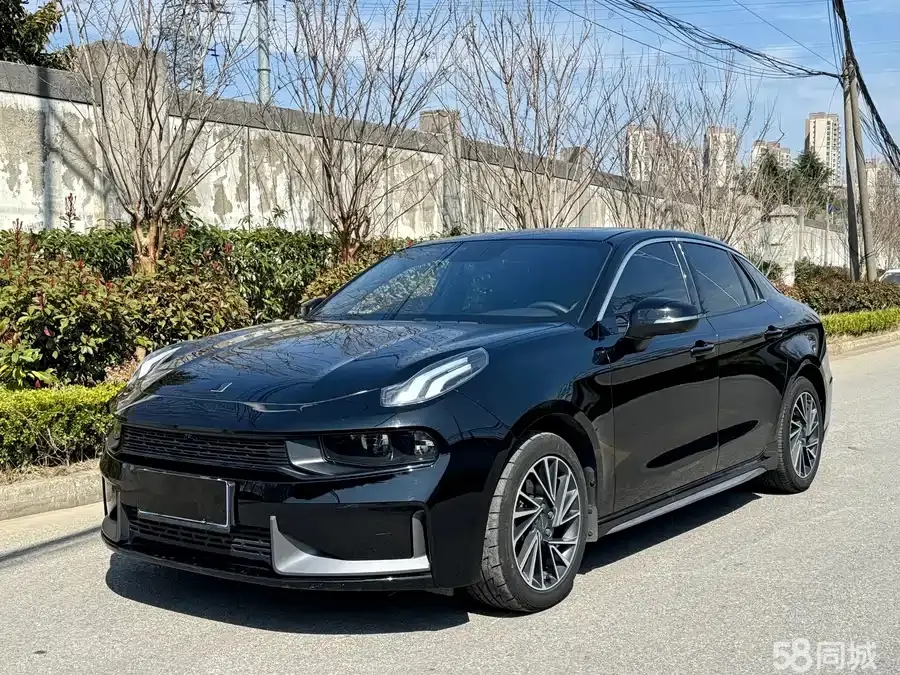 Lynk & Co 03 2019 Lynk & Co 03 2019 car image