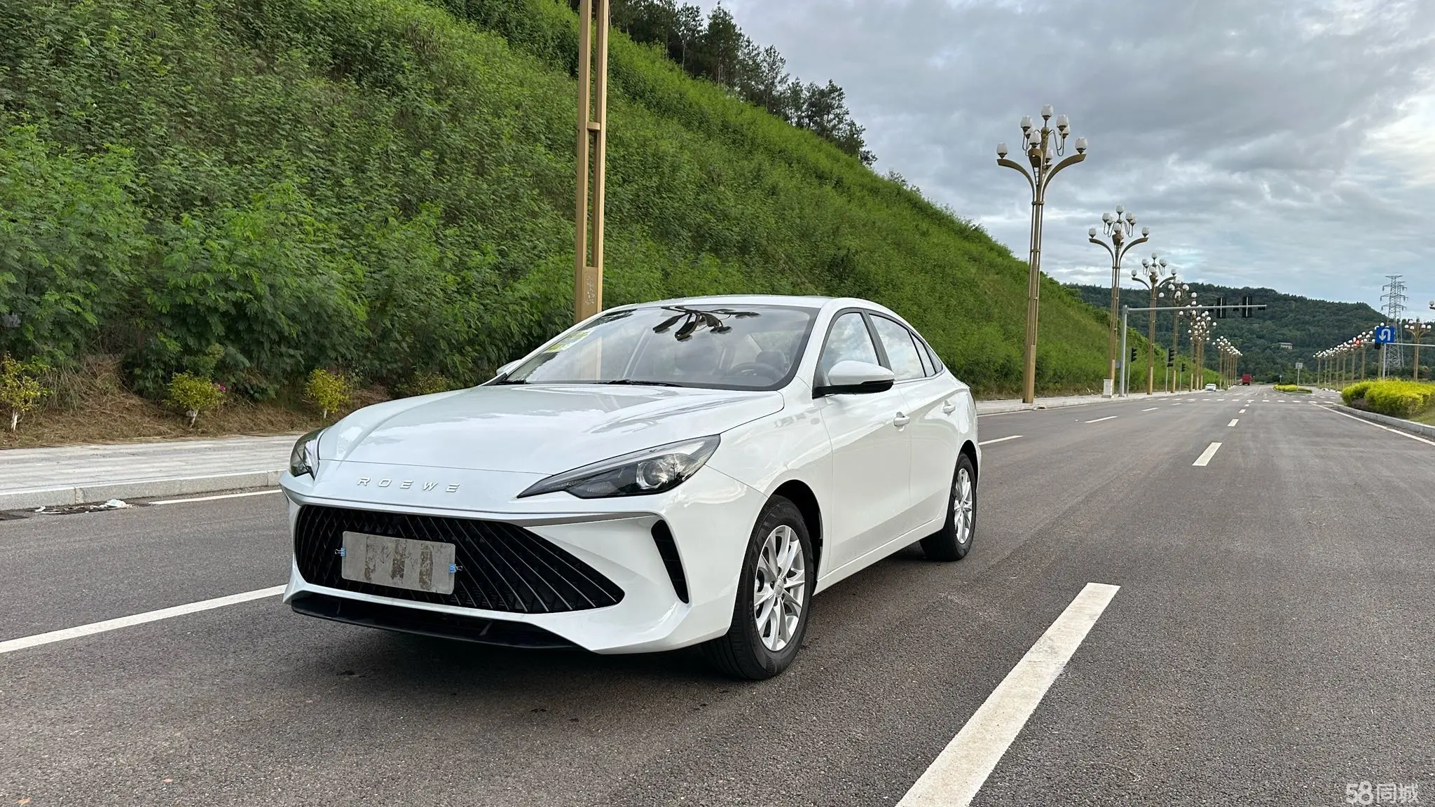 Roewe i5 2025 car image 