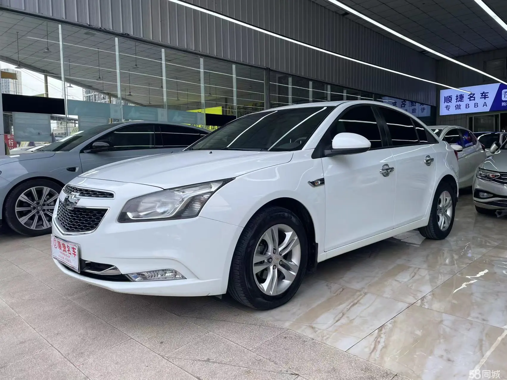 Chevrolet Cruze 2016 immagine di auto 