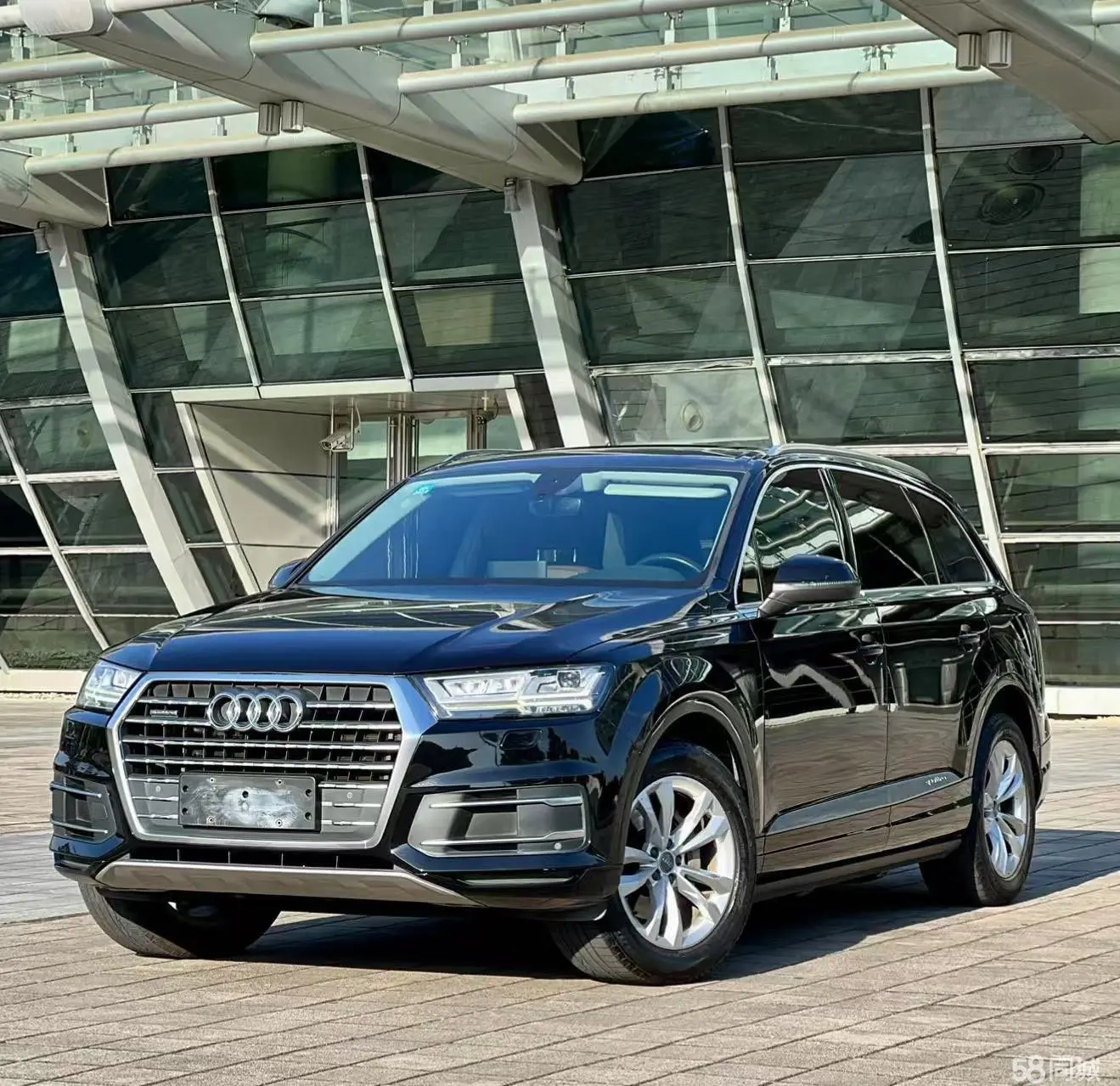 Audi Q7 2018 car image 