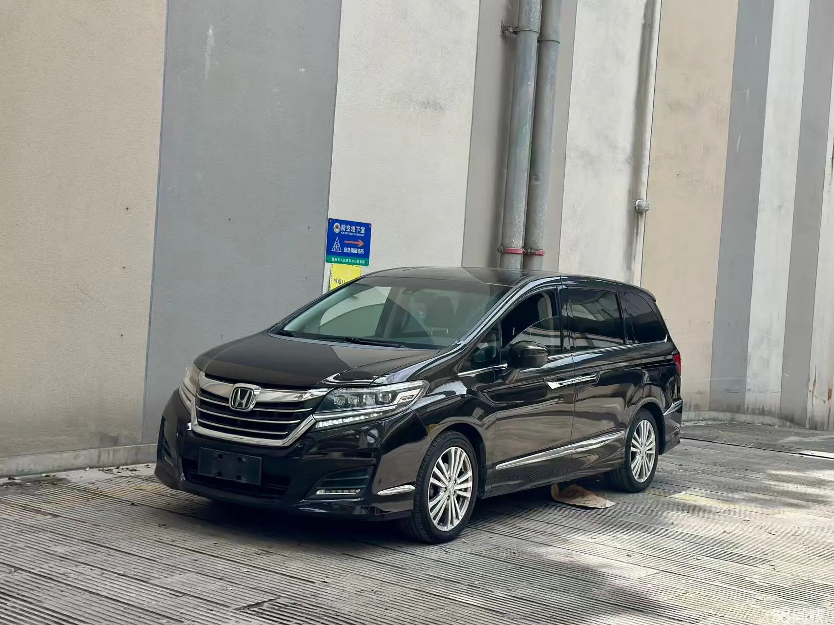 Honda Elysion 2016 Honda Elysion 2016 car image