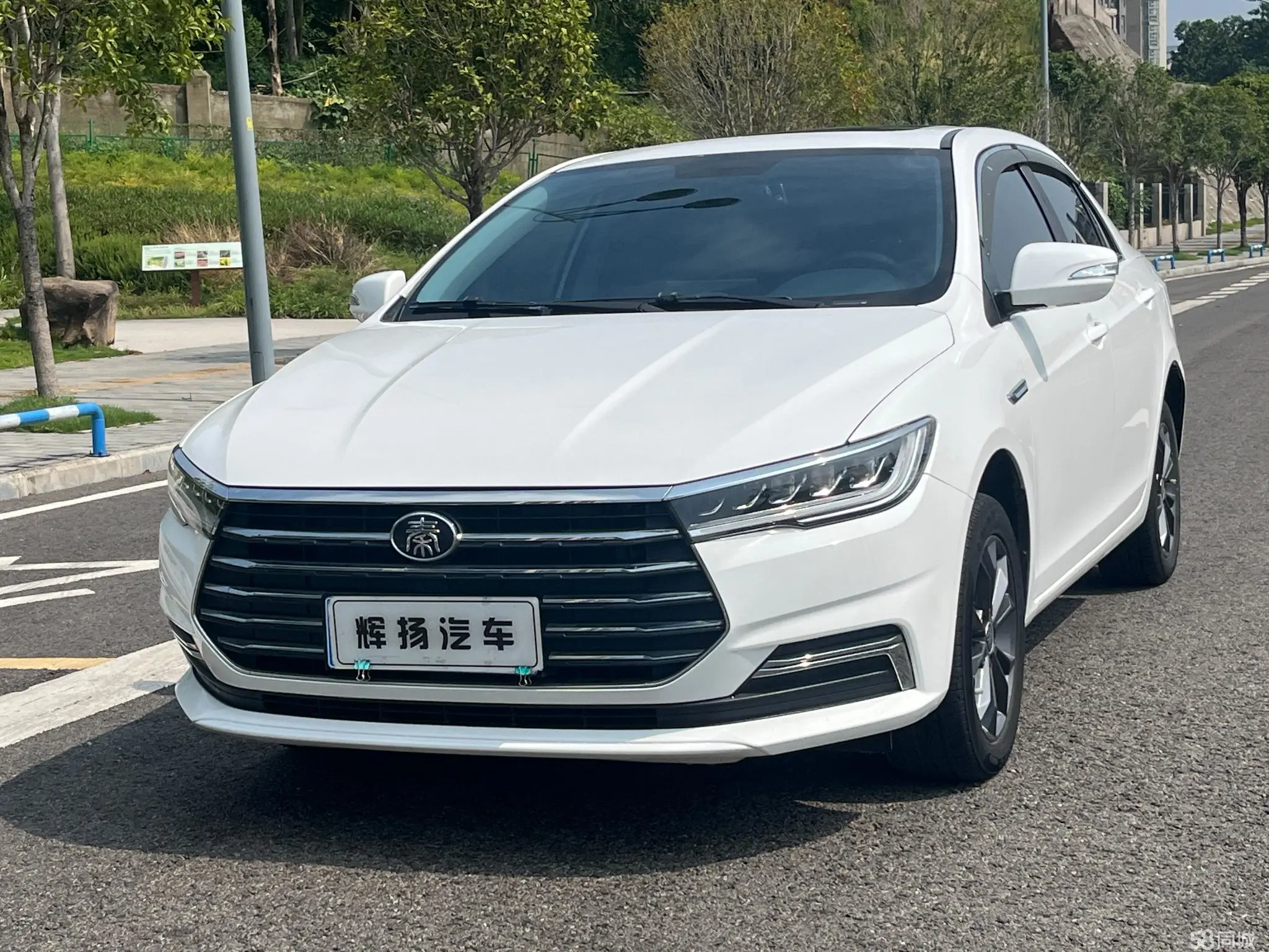 BYD Qin 2021 BYD Qin 2021 car image