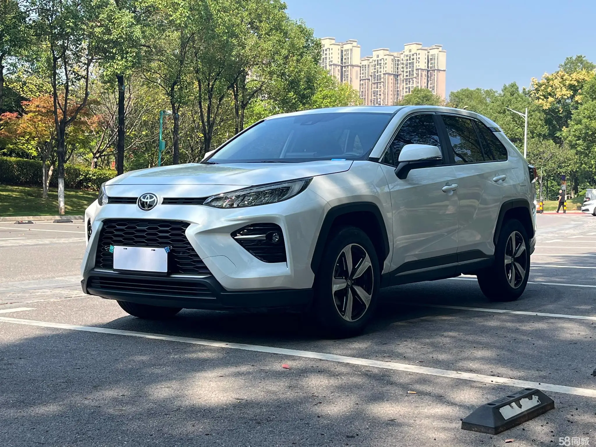 Toyota Wildlander 2022 Toyota Wildlander 2022 汽车图片