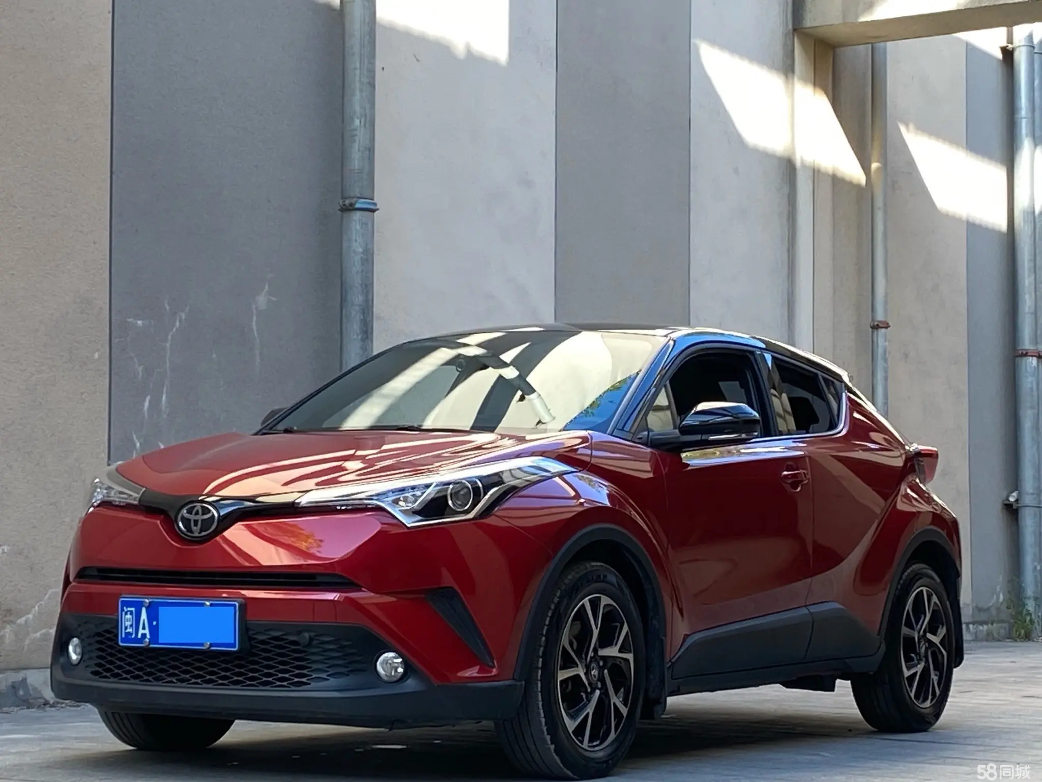 Toyota C-HR 2021 汽车图片 
