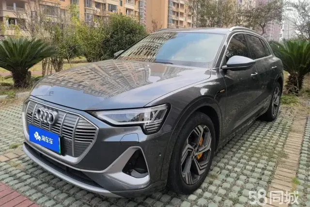 Mercedes-Benz SLK AMG 2021 صورة سيارة 