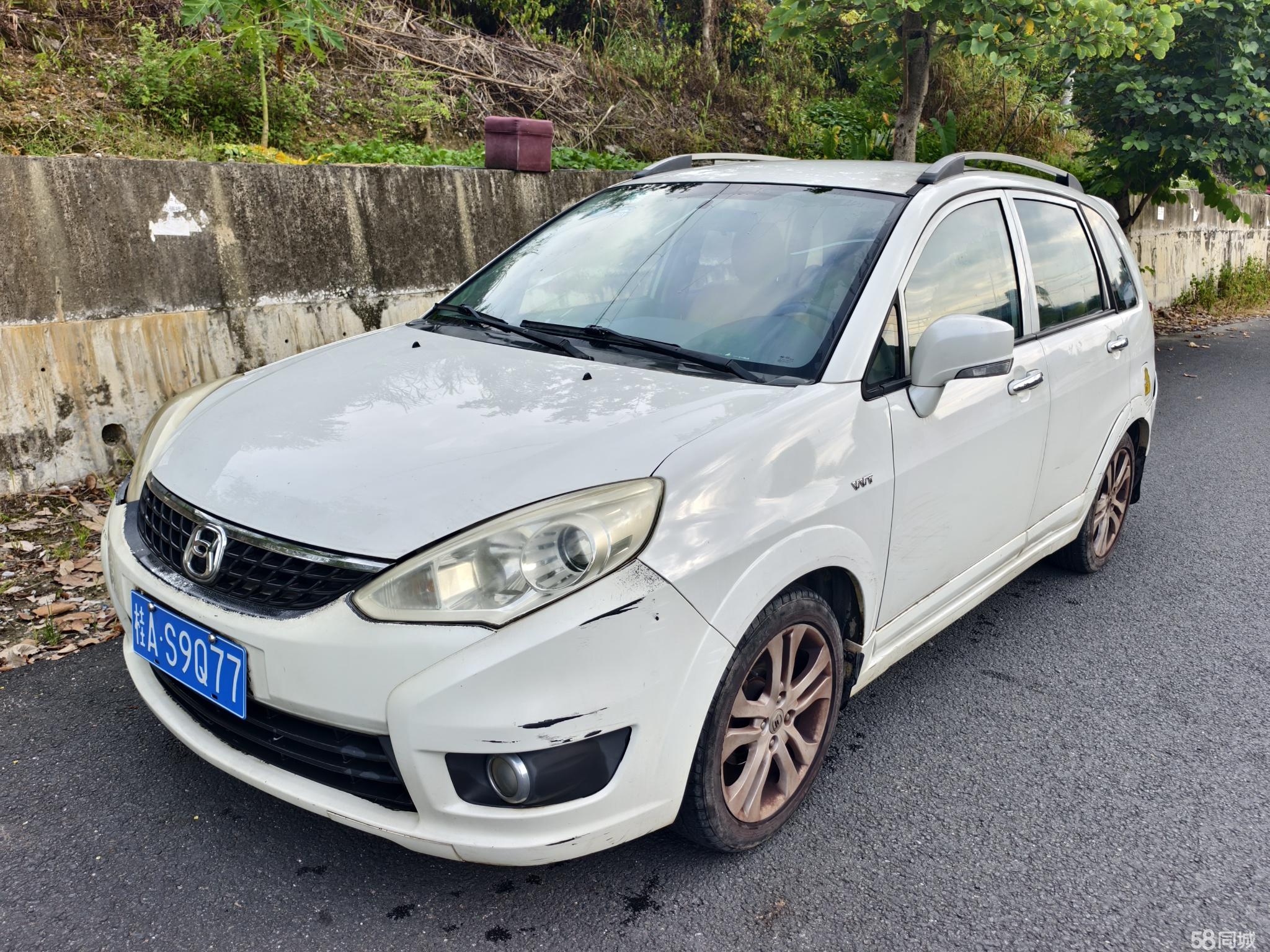 Suzuki Liana A6 2015 immagine di auto 