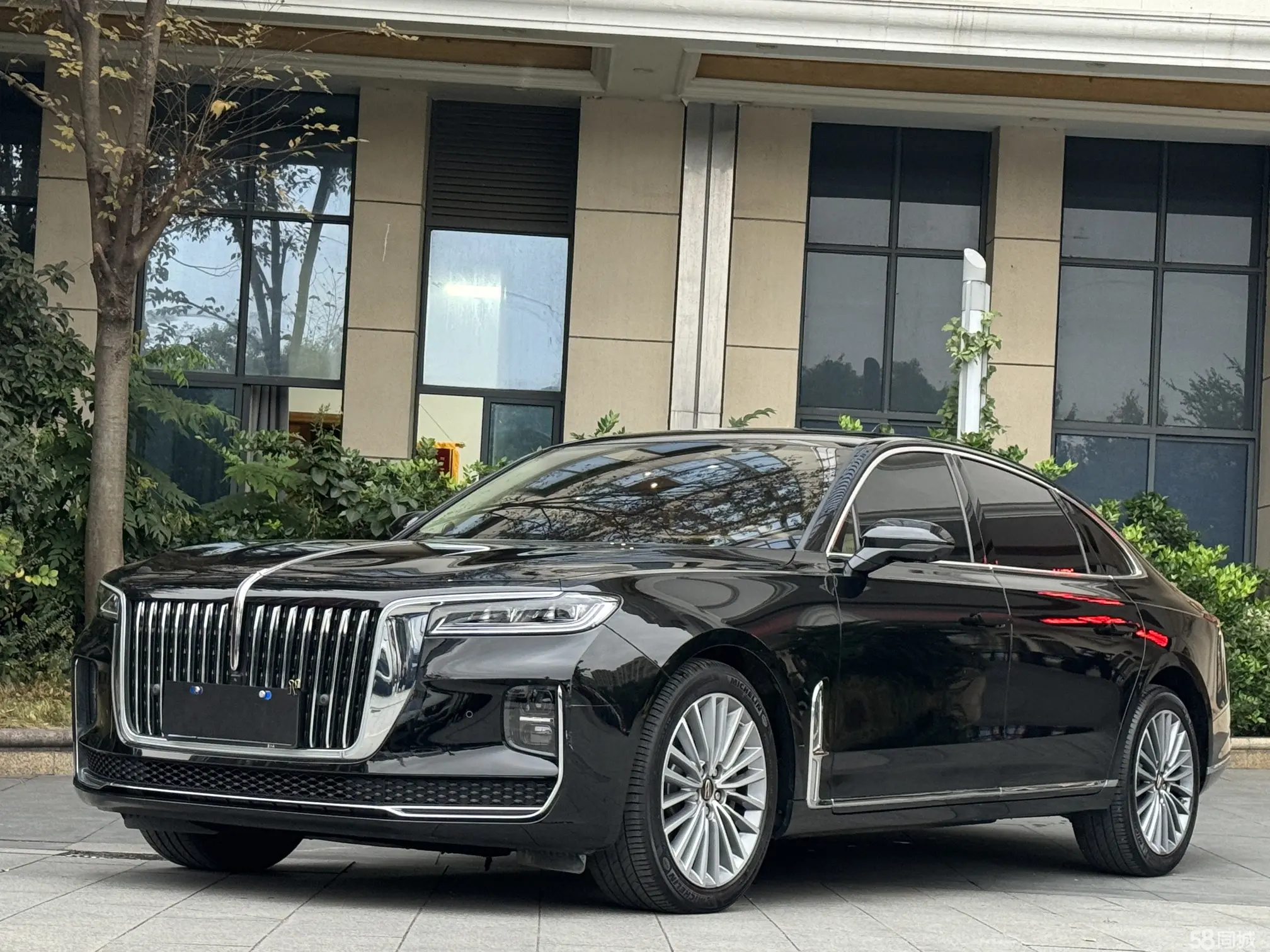 HongQi H9 2022 car image 