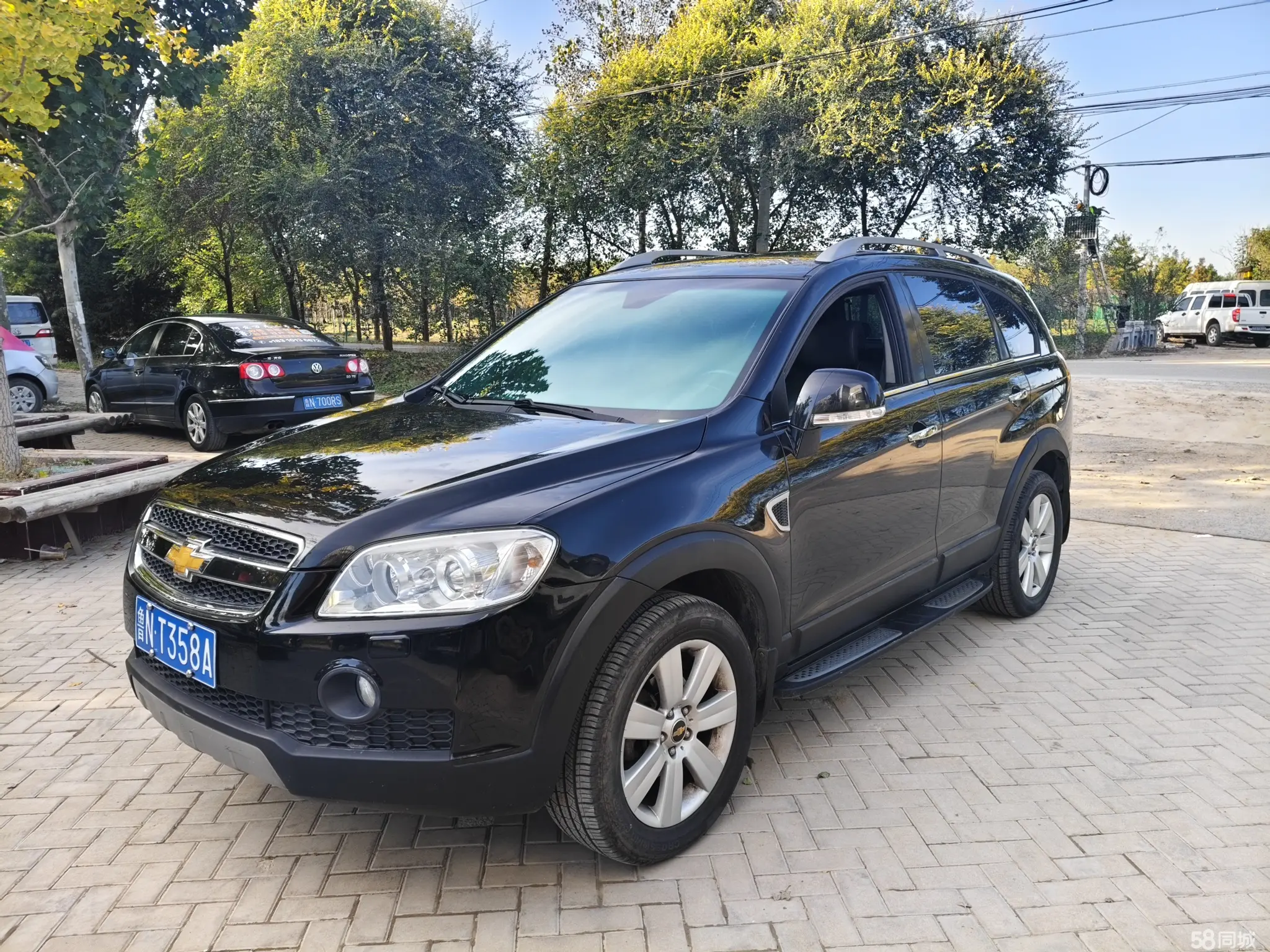 Chevrolet Captiva (Imported) 2010 car image 