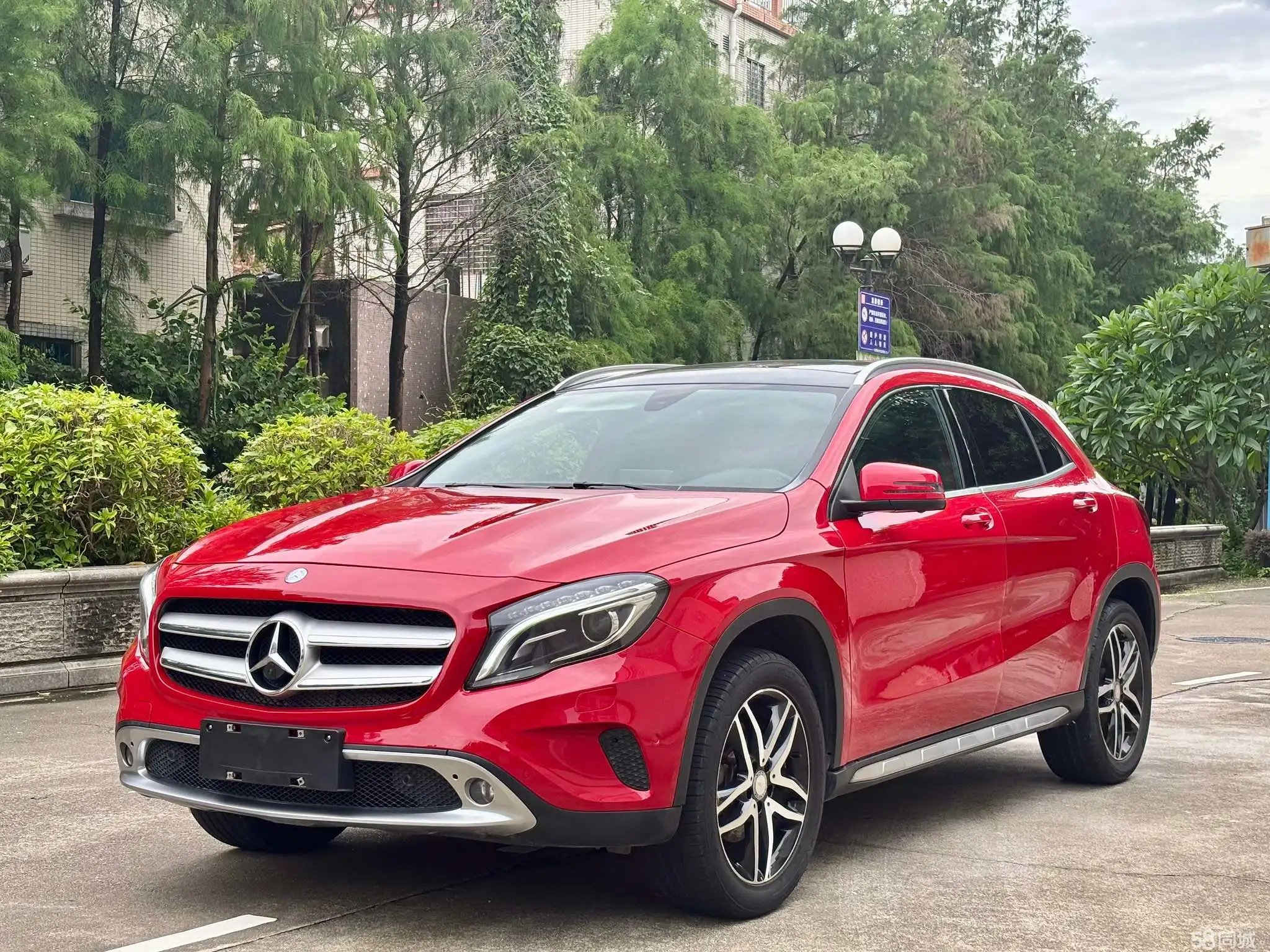 Mercedes-Benz GLA Class 2016 Mercedes-Benz GLA Class 2016 汽车图片