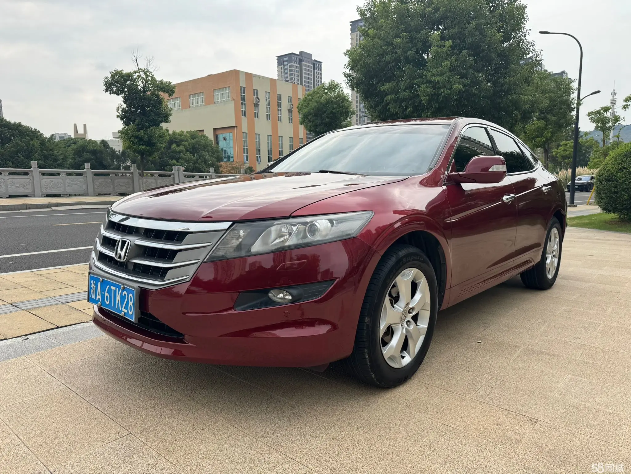 Honda CROSSTOUR 2014 car image 