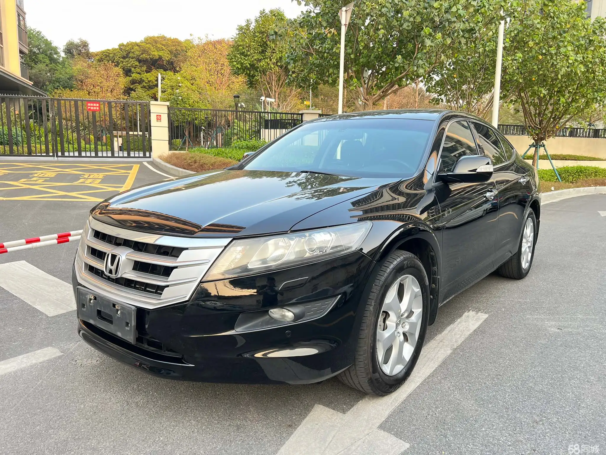 Honda CROSSTOUR 2014 car image 