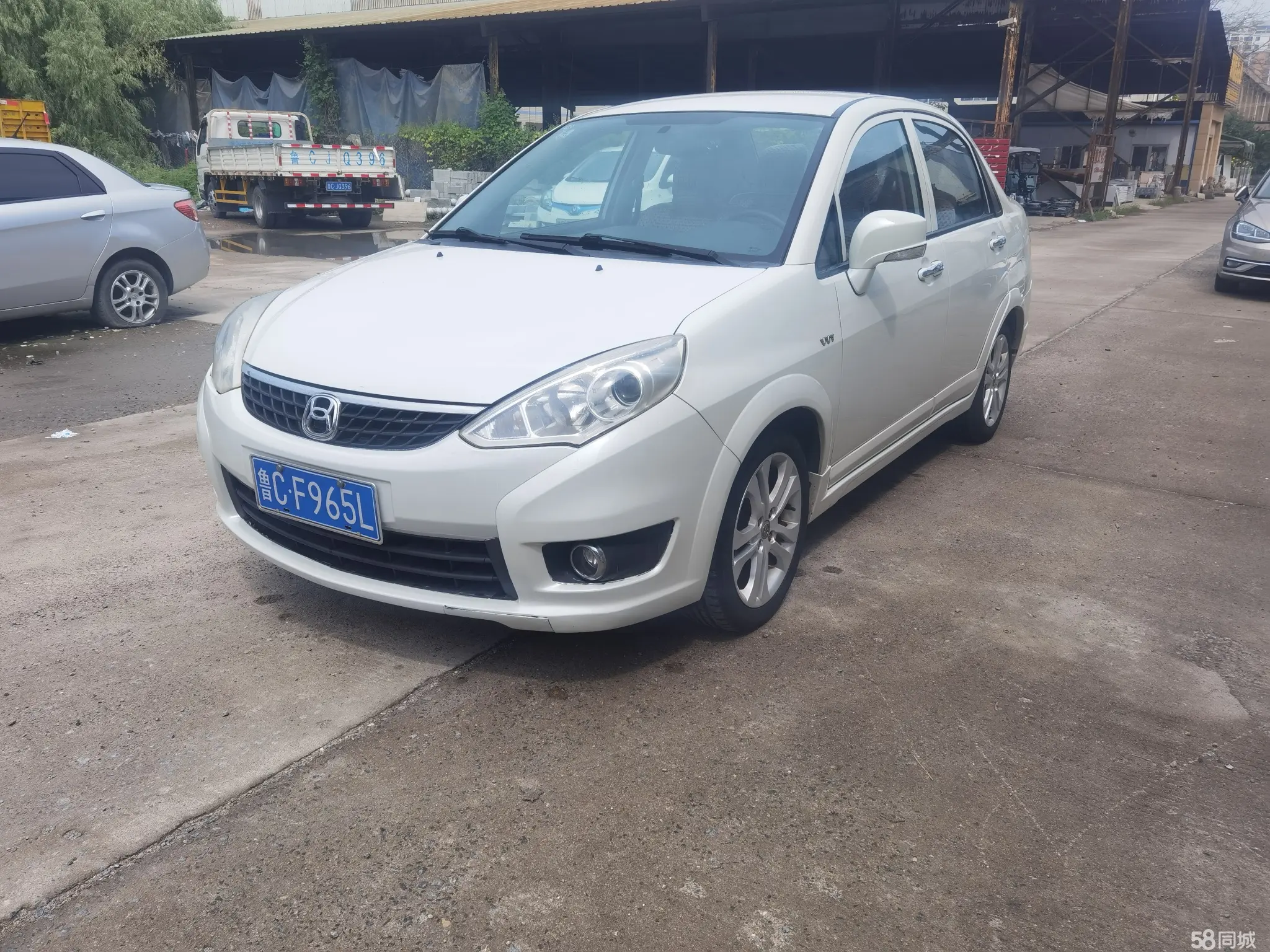 Suzuki Liana A6 2015 immagine di auto 