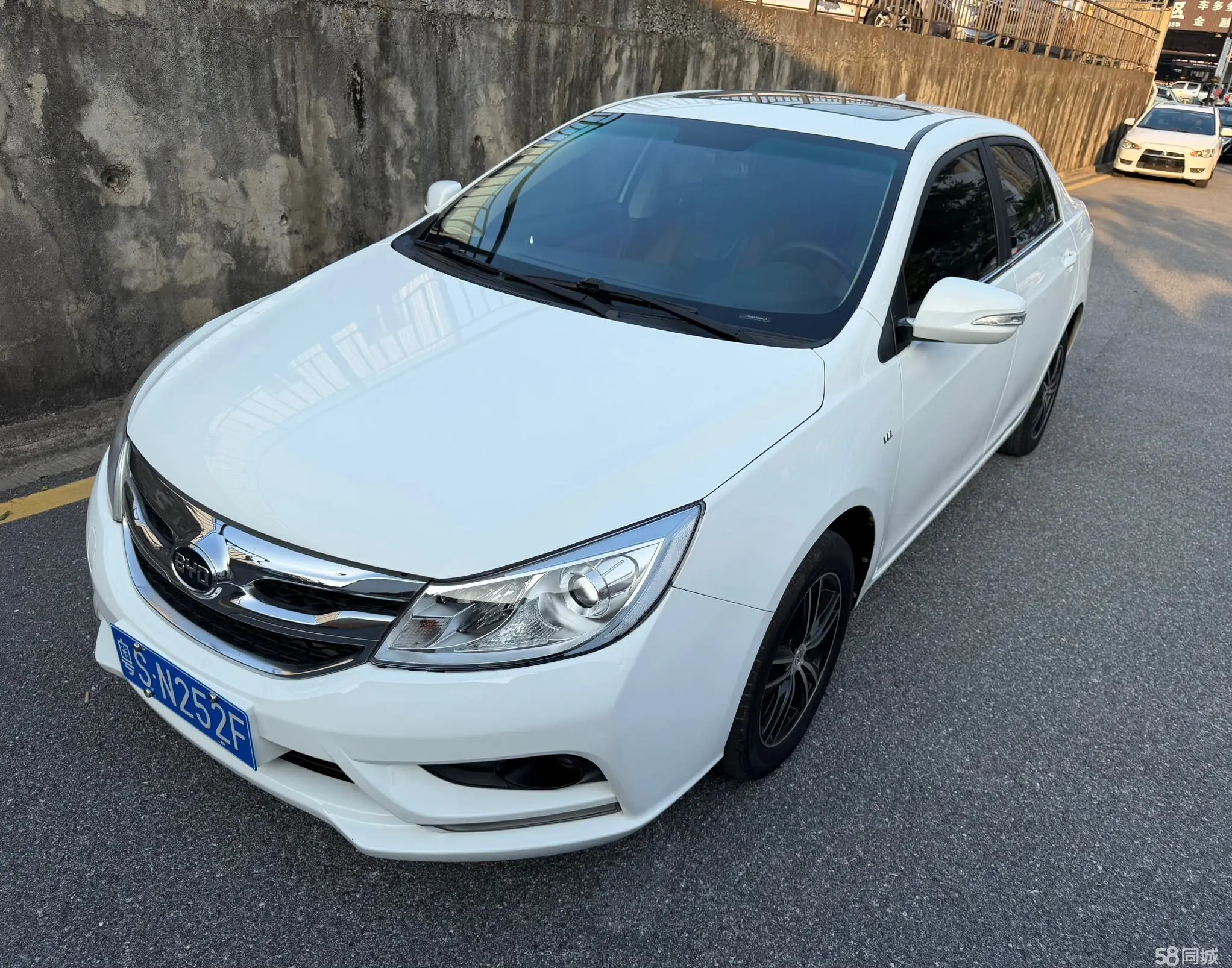 BYD SuRui 2016 car image 