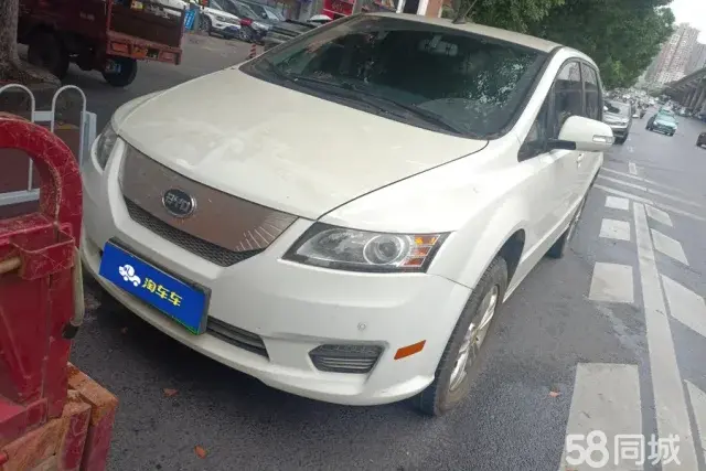 BYD e6 2016 car image 