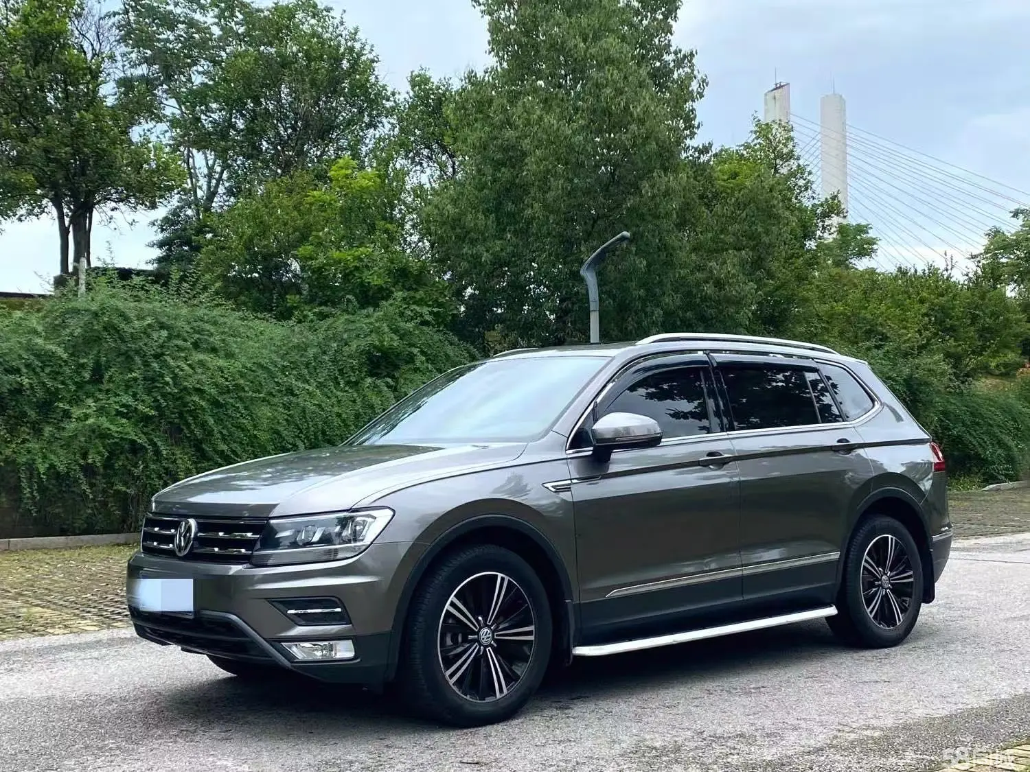 Volkswagen Tiguan L 2020 car image 
