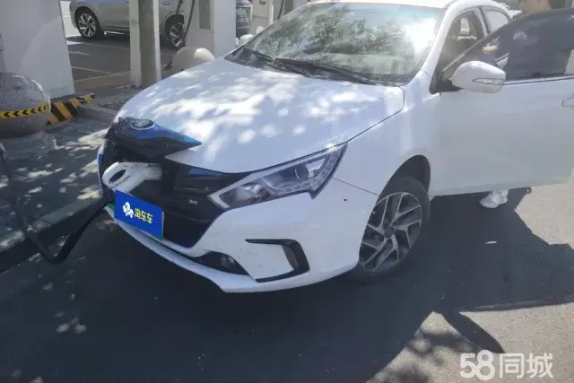 BYD Qin New Energy 2017 car image 