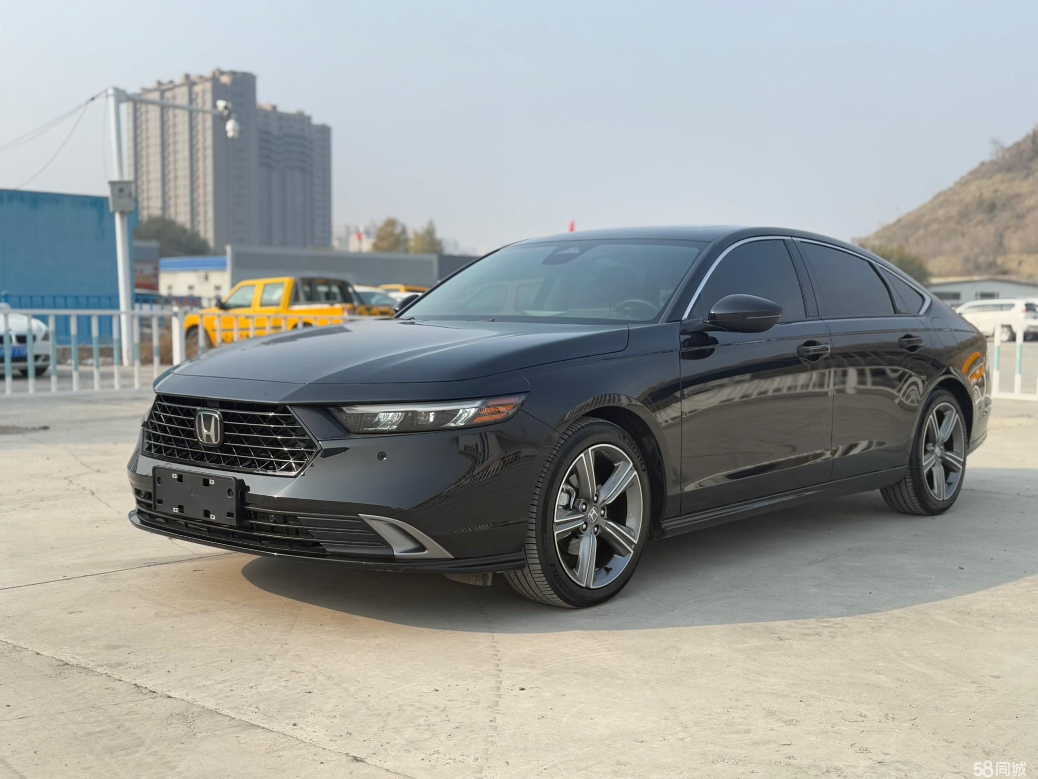 BYD F3R 2024 car image 