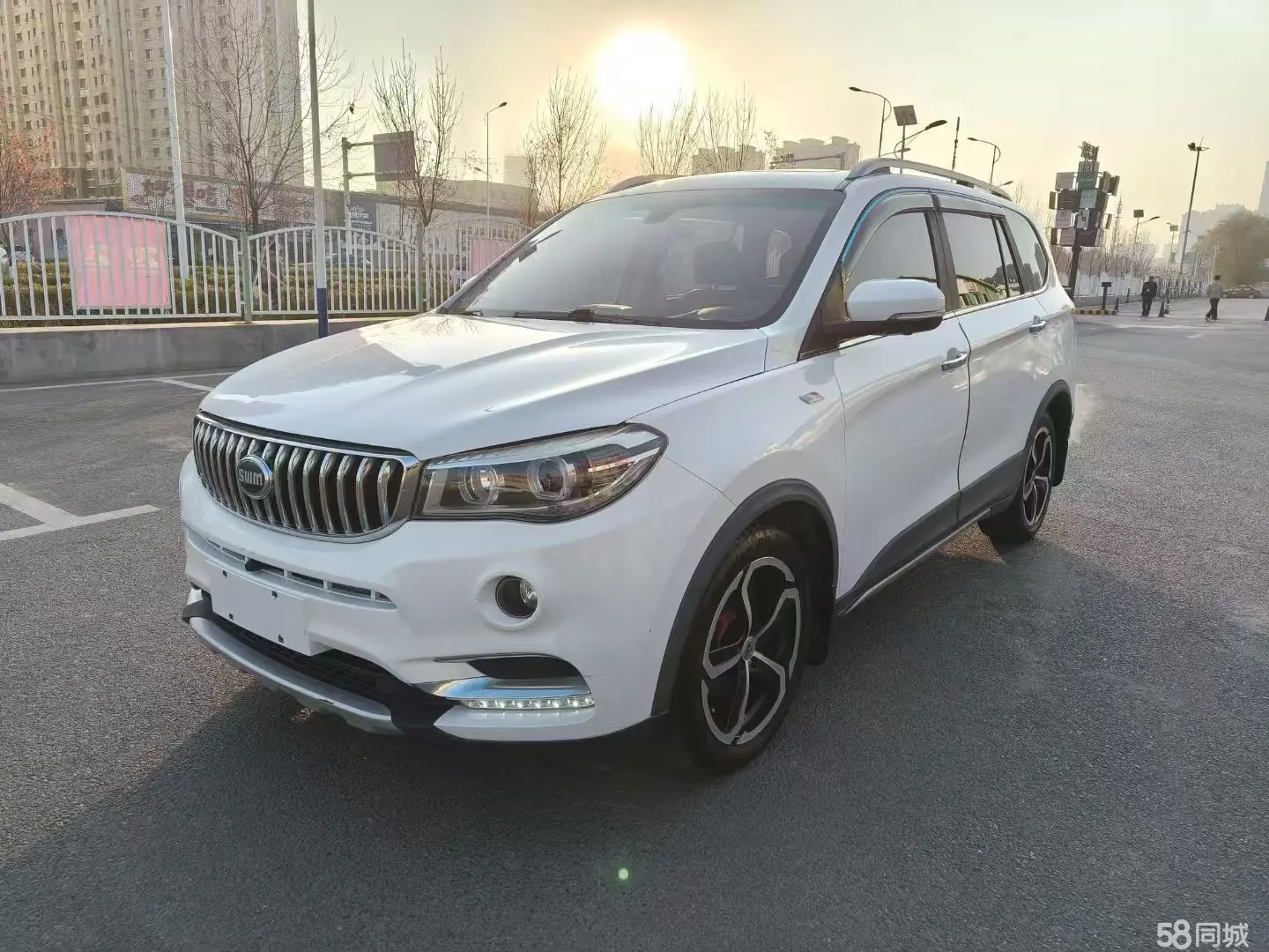 SWM X7 2017 SWM X7 2017 汽车图片