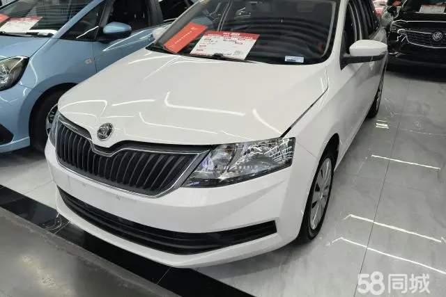 Skoda Rapid Spaceback 2018 Skoda Rapid Spaceback 2018 car image