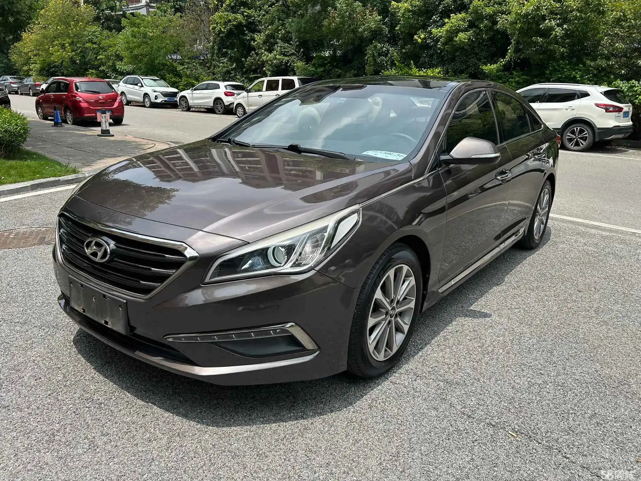 Hyundai Sonata 2015 car image 