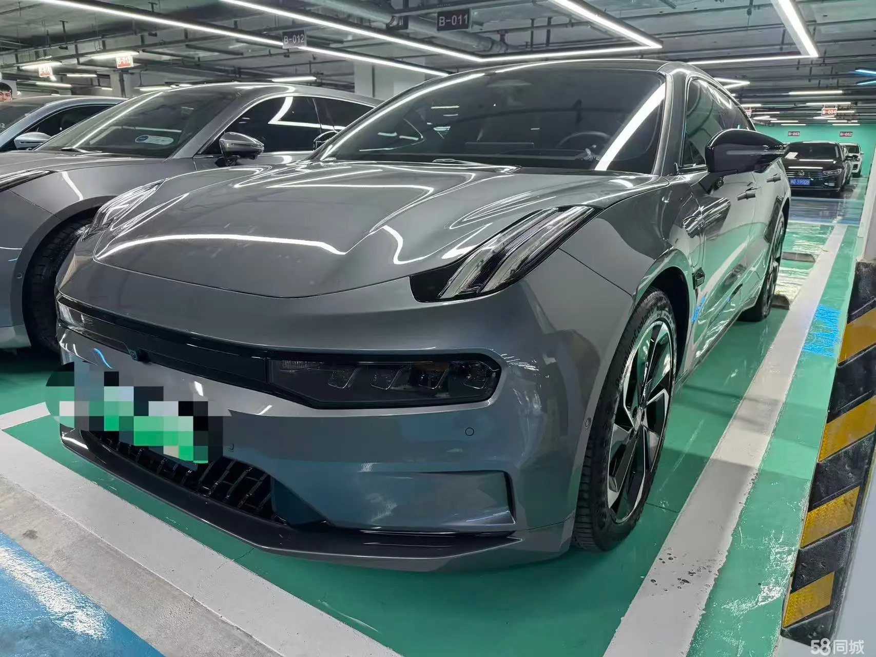 Zeekr 001 FR 2022 汽车图片 