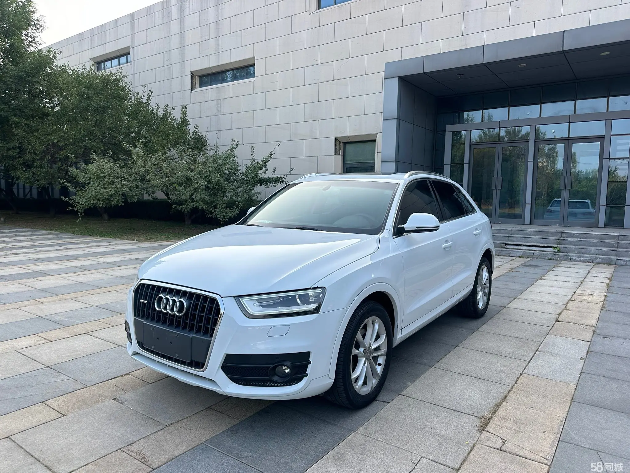 Audi Q3 2015 Audi Q3 2015 car image