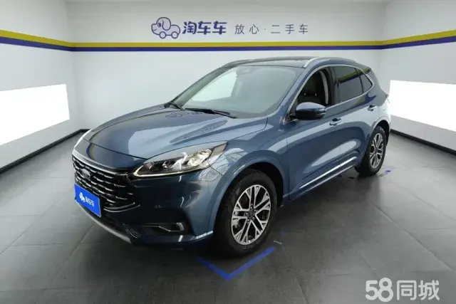 Ford Escape 2021 immagine di auto 