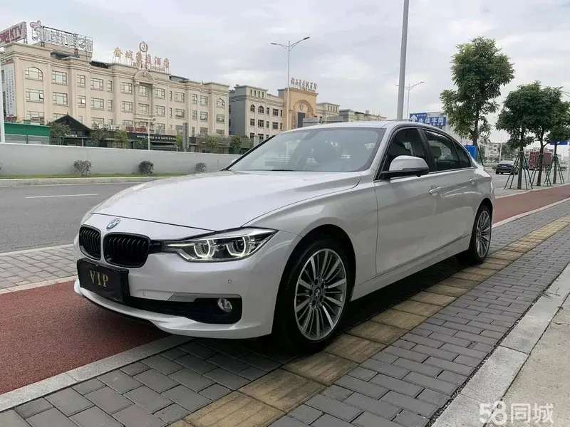 BMW 3 Series 2018 car image 