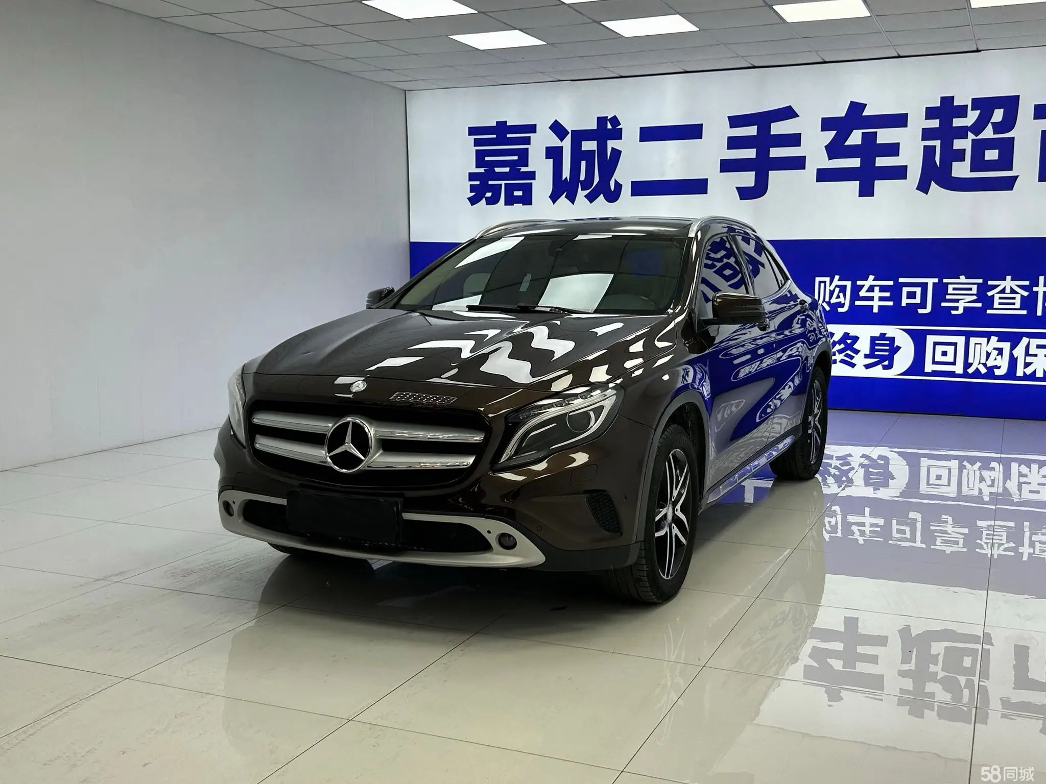 Mercedes-Benz GLA Class 2015 Mercedes-Benz GLA Class 2015 汽车图片