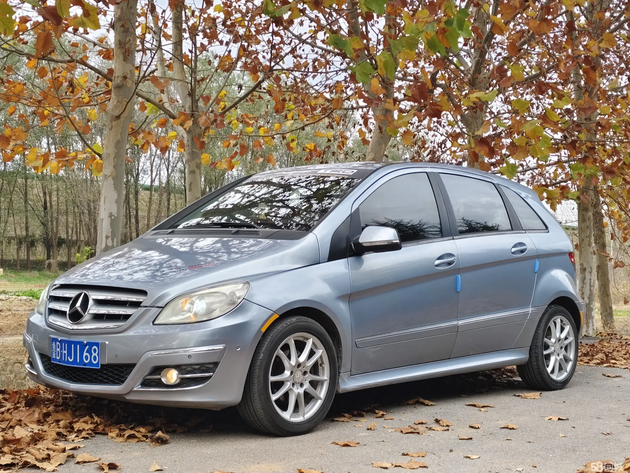 Mercedes-Benz B Class 2010 car image 