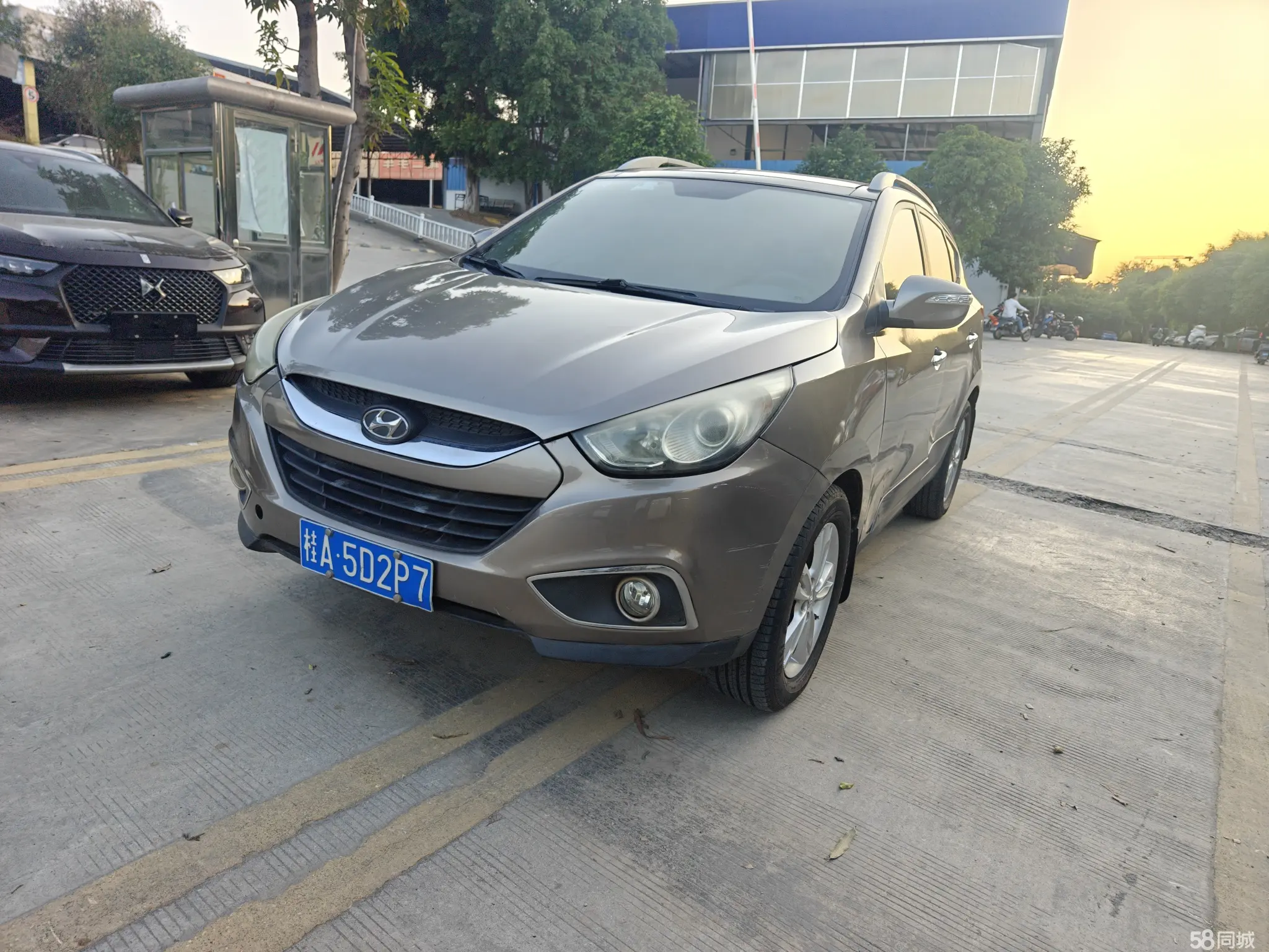 Hyundai ix35 2011 car image 
