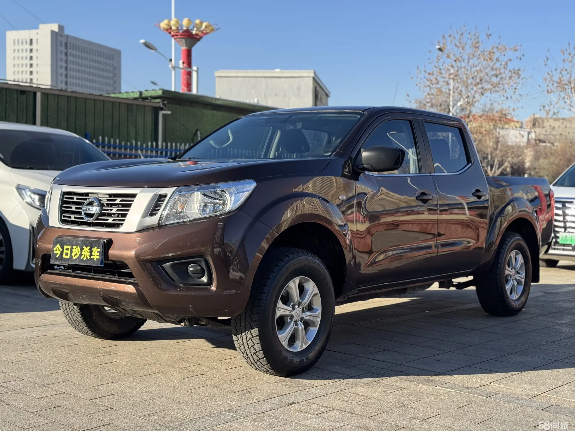 Nissan Navara 2019 汽车图片 