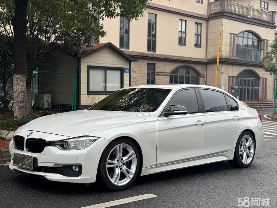 BMW 3 Series 2018 car image 