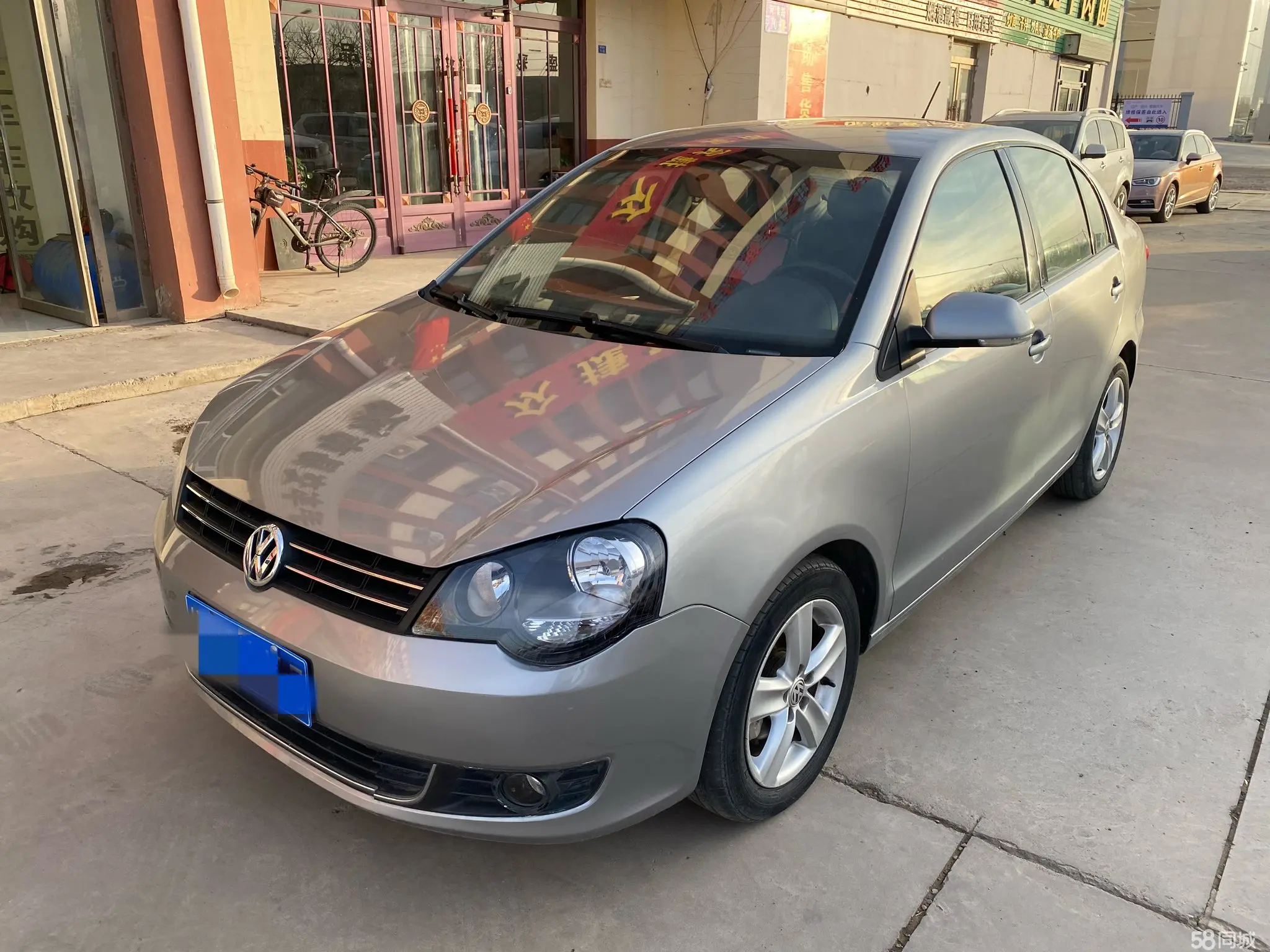 Volkswagen Polo 2012 car image 