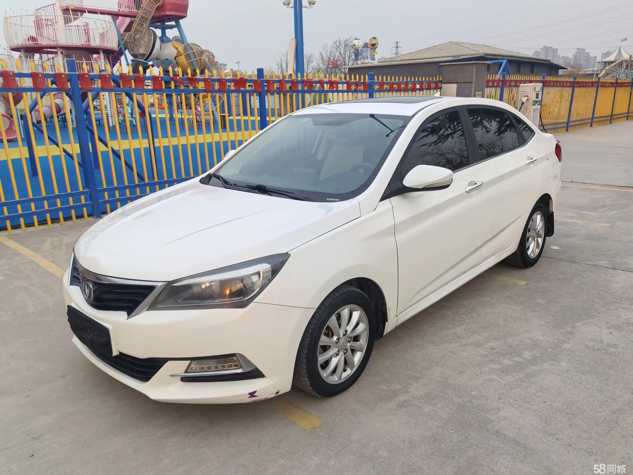 Changan Alsvin V7 2016 car image 