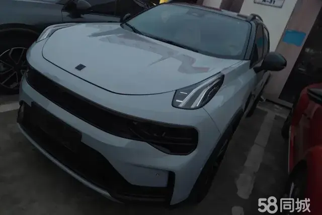 Lynk & Co 01 EM-P 2022 car image 