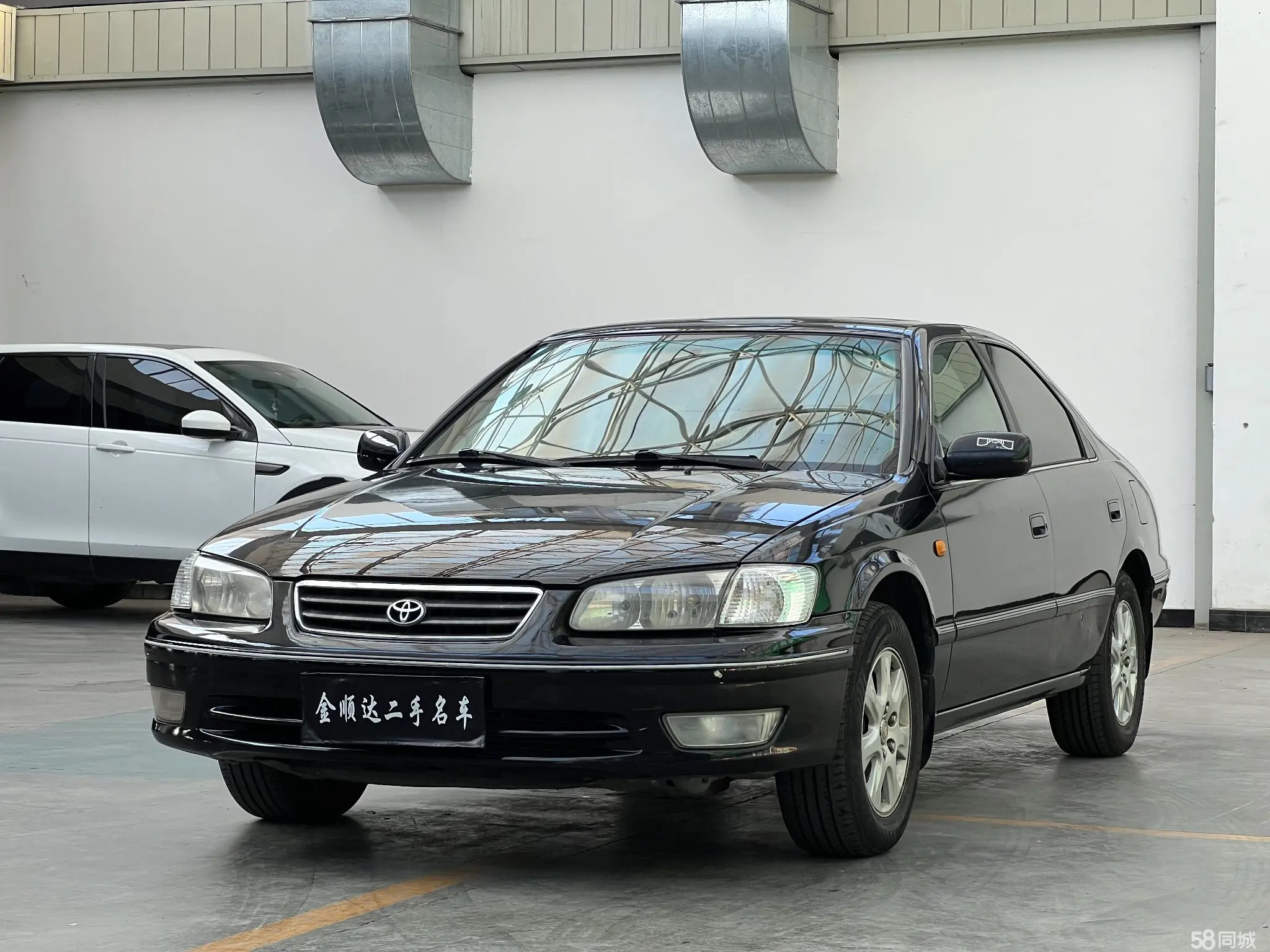 Toyota 2002 car image 