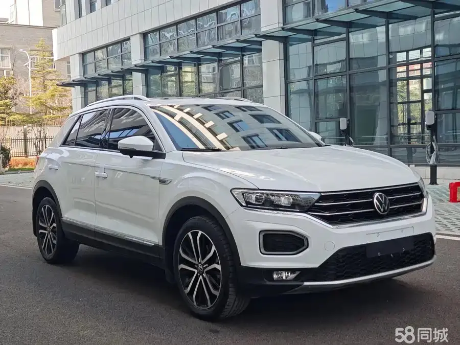 Volkswagen T-Roc 2022 Volkswagen T-Roc 2022 immagine di auto