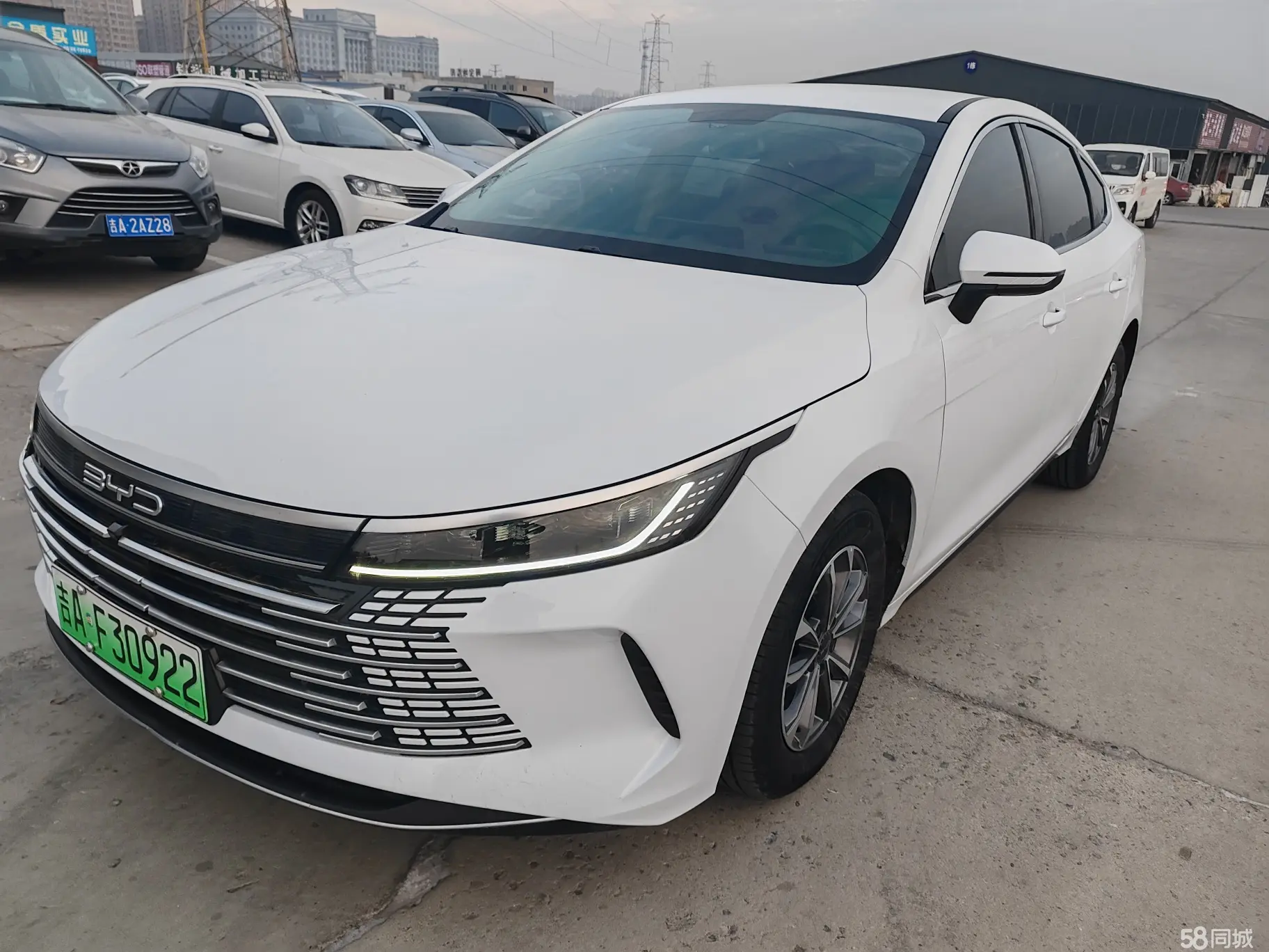 BYD Seal 05 DM-i 2024 car image 