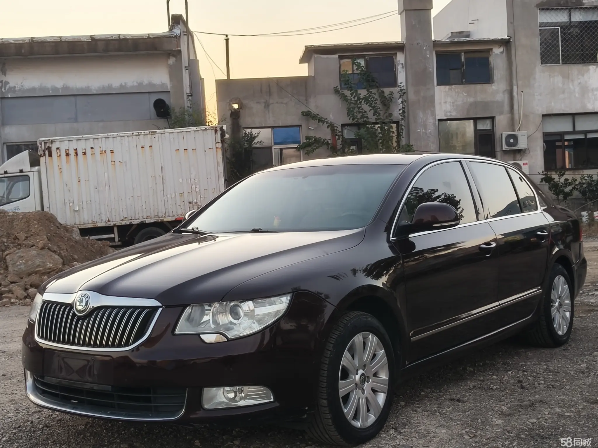 Skoda Superb 2012 Skoda Superb 2012 immagine di auto