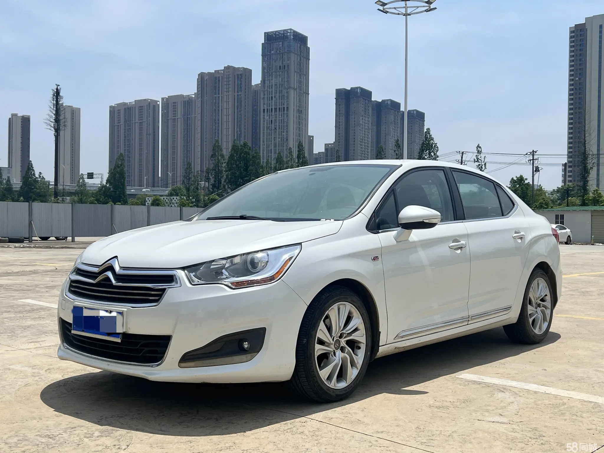 Citroen C4L 2009 car image 