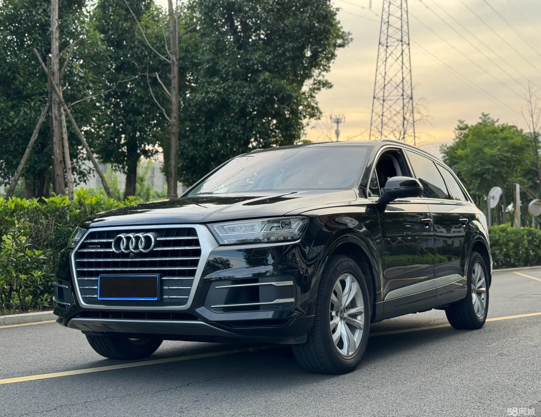 Audi Q7 2018 car image 