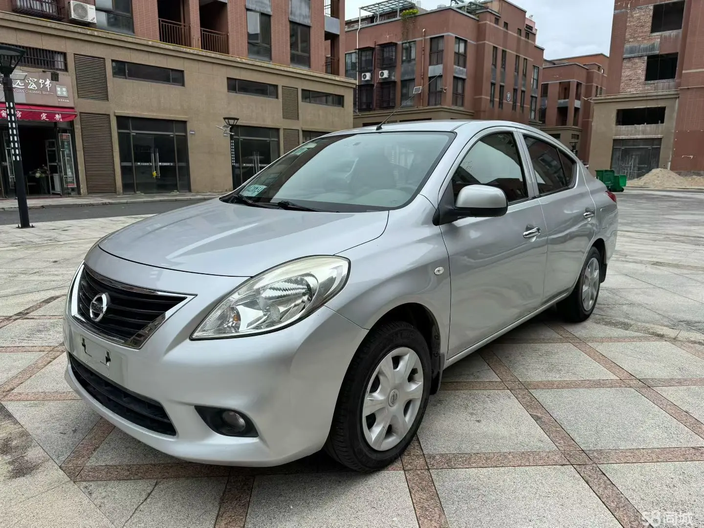 Nissan Sunny 2011 汽车图片 