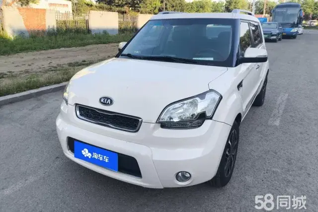 Kia Soul 2015 汽车图片 