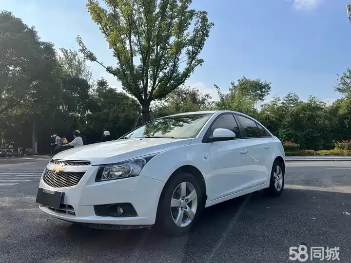 Chevrolet Cruze 2012 immagine di auto 