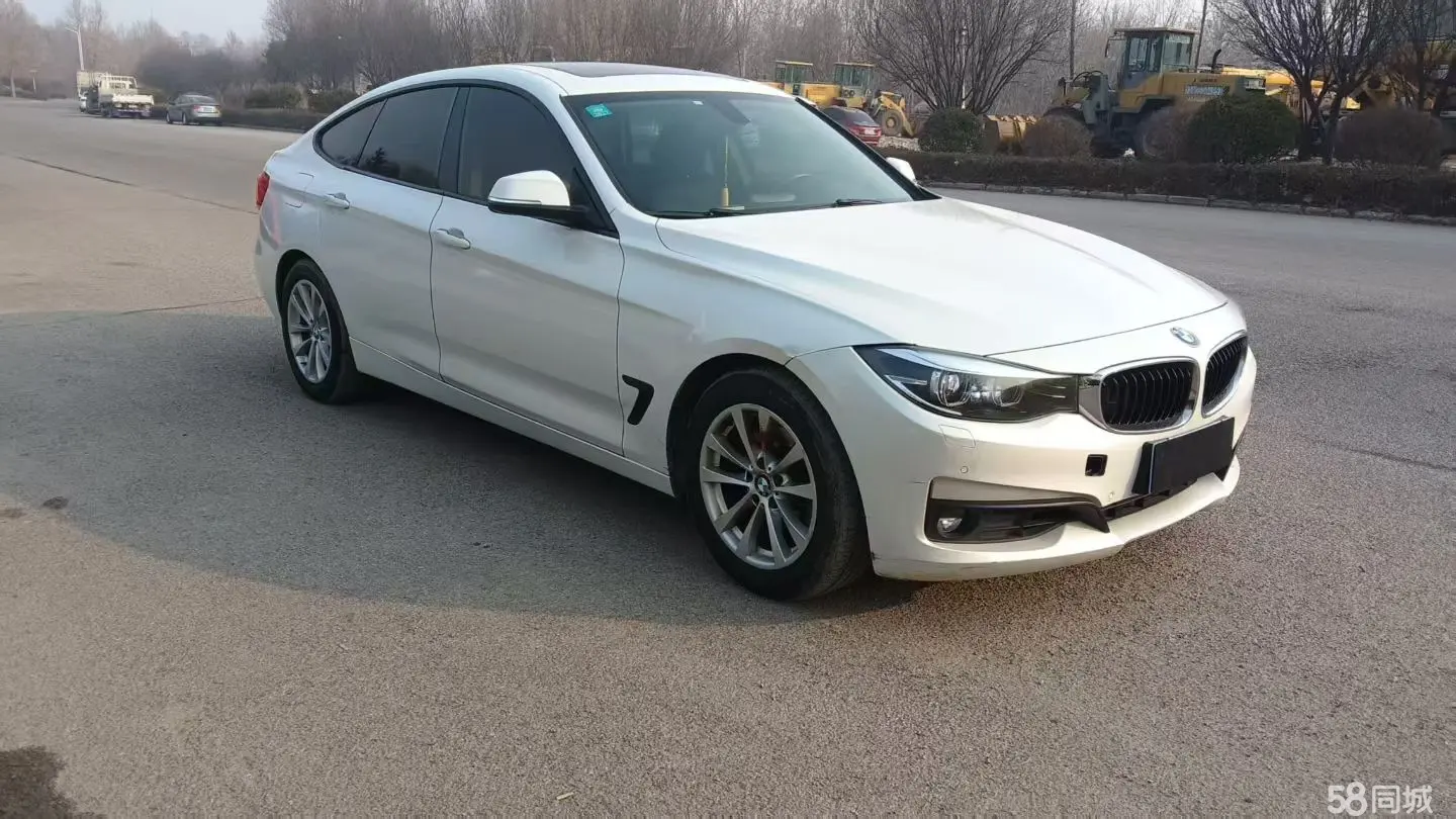 BMW 3 Series GT 2017 BMW 3 Series GT 2017 immagine di auto